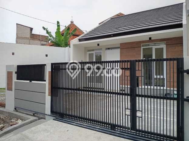Dijual Rumah Eksklusif 2 KT di Taman Kopo Indah, Bandung Dijual Rumah Eksklusif 2 KT di Taman Kopo Indah, Bandung