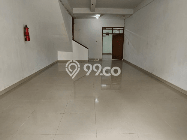 PRIME LOCATION! Ruko Kawasan , Luas 180m2m², Kawasan Ramai, Siap Untuk Digunakan PRIME LOCATION! Ruko Kawasan , Luas 180m2m², Kawasan Ramai, Siap Untuk Digunakan