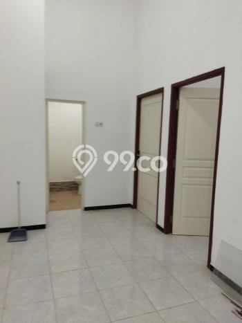 Dijual Rumah 5 Kamar Lokasi Ideal Bagus dan Strategis di Kenjeran Dijual Rumah 5 Kamar Lokasi Ideal Bagus dan Strategis di Kenjeran