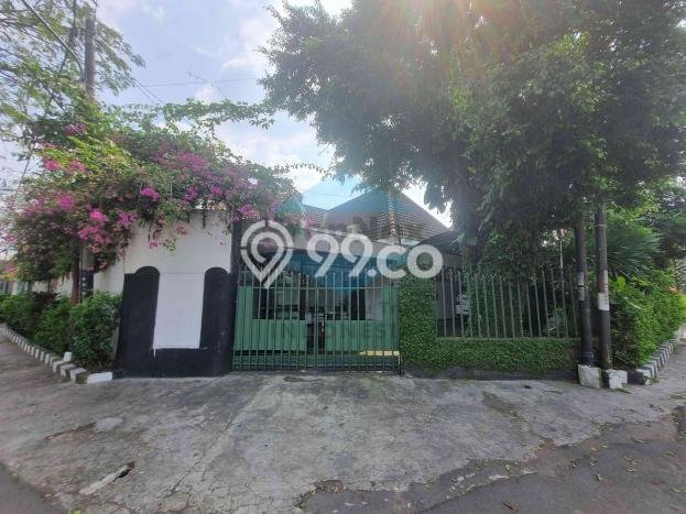 Siap Huni Rumah Mewah 7 Kamar di Klojen Dekat ke Mana Saja Siap Huni Rumah Mewah 7 Kamar di Klojen Dekat ke Mana Saja