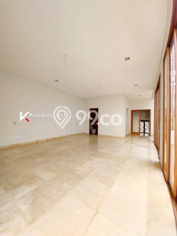 Rumah Elit Modern Tanpa Renovasi di Ampera Jakarta Selatan Rumah Elit Modern Tanpa Renovasi di Ampera Jakarta Selatan