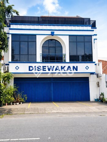 Ruko untuk Disewa di Pusat Surabaya Luas Bangunan 220m2 Ruko untuk Disewa di Pusat Surabaya Luas Bangunan 220m2