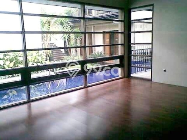 Ready to Use! Luxury House LT 650m2 Desain Elegan di Lubang Buaya Ready to Use! Luxury House LT 650m2 Desain Elegan di Lubang Buaya