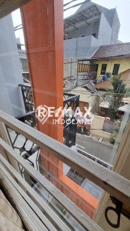 Rumah Luas Asri 3 KT Siap Pakai di Tanjung Duren Selatan Jakarta Barat Rumah Luas Asri 3 KT Siap Pakai di Tanjung Duren Selatan Jakarta Barat