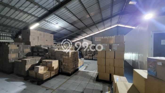 Gudang Bagus Dijual LB 1000m2 Lokasi Strategis Tangerang Area Cocok untuk Berbisnis Gudang Bagus Dijual LB 1000m2 Lokasi Strategis Tangerang Area Cocok untuk Berbisnis