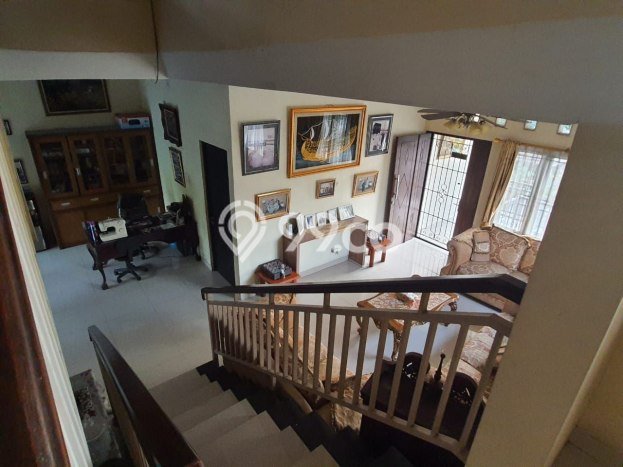 Rumah Elit LB 250m2 Siap Huni Desain Elegan di Cawang, Jakarta Timur Rumah Elit LB 250m2 Siap Huni Desain Elegan di Cawang, Jakarta Timur