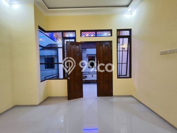 For Sale Hunian Rumah Terawat 4 Kamar di Kalisari, Jakarta Timur For Sale Hunian Rumah Terawat 4 Kamar di Kalisari, Jakarta Timur