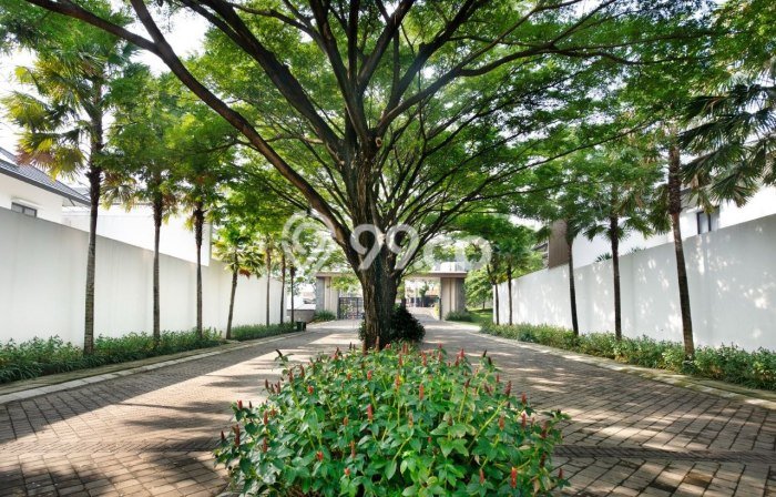 Ready to Use! Premium House LT 200m2 Desain Elegan di Cawang Ready to Use! Premium House LT 200m2 Desain Elegan di Cawang