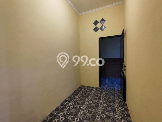 For Sale Hunian Rumah Terawat 4 Kamar di Kalisari, Jakarta Timur For Sale Hunian Rumah Terawat 4 Kamar di Kalisari, Jakarta Timur