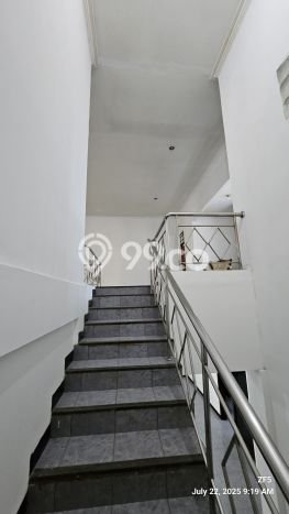Jarang Ada! Rumah Sewa 4 Kamar Bagus Siap Huni BKR Jarang Ada! Rumah Sewa 4 Kamar Bagus Siap Huni BKR