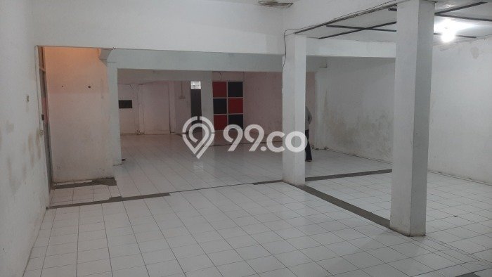 Komersial Disewa di Bandung dengan LB 350m2 Area Komersial Ramai Komersial Disewa di Bandung dengan LB 350m2 Area Komersial Ramai