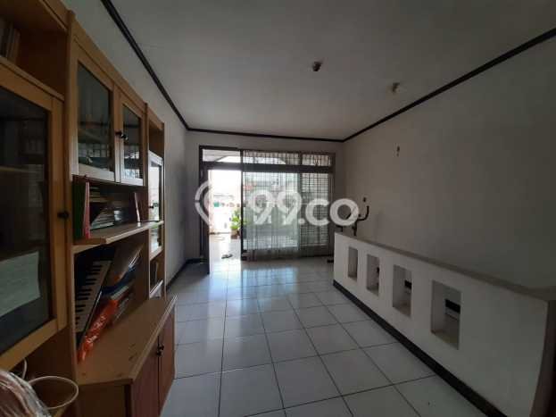 Siap Huni Rumah Mewah 5 Kamar di Regol Dekat ke Mana Pun Siap Huni Rumah Mewah 5 Kamar di Regol Dekat ke Mana Pun