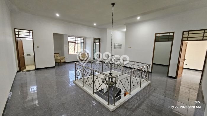 Jarang Ada! Rumah Sewa 4 Kamar Bagus Siap Huni BKR Jarang Ada! Rumah Sewa 4 Kamar Bagus Siap Huni BKR