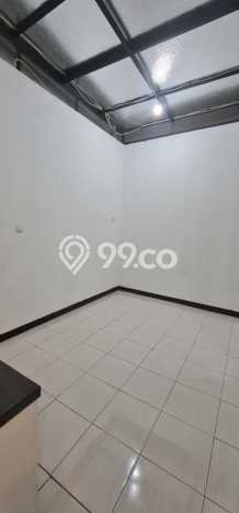 Disewakan! Rumah 2 Kamar Tidur &
1 Kamar Mandi di Taman Kopo Indah, Bandung Disewakan! Rumah 2 Kamar Tidur &
1 Kamar Mandi di Taman Kopo Indah, Bandung