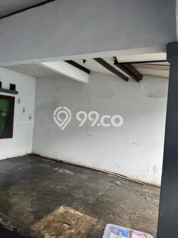 LOKASI STRATEGIS! Rumah di Rancasari, Akses ke Stasiun, 3 KT, LT 100m2m² Bangunan 80m2m² LOKASI STRATEGIS! Rumah di Rancasari, Akses ke Stasiun, 3 KT, LT 100m2m² Bangunan 80m2m²