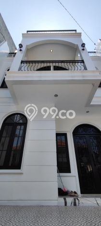 Dijual Hunian Rumah Terawat 4 Kamar di Pasir Luyu, Bandung Dijual Hunian Rumah Terawat 4 Kamar di Pasir Luyu, Bandung