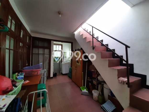 Siap Huni Rumah Mewah 5 Kamar di Regol Dekat ke Mana Pun Siap Huni Rumah Mewah 5 Kamar di Regol Dekat ke Mana Pun