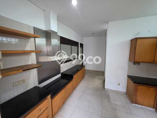Rumah Elit Modern Siap Huni di Sumurbandung Bandung Rumah Elit Modern Siap Huni di Sumurbandung Bandung