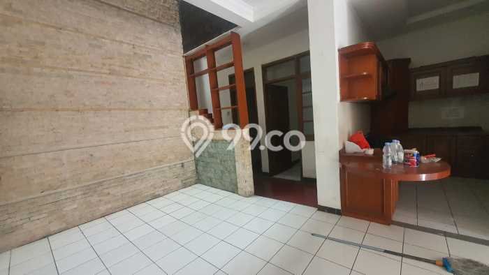 Disewakan Segera Rumah Kondisi Bagus di Area Batununggal, Bandung Disewakan Segera Rumah Kondisi Bagus di Area Batununggal, Bandung