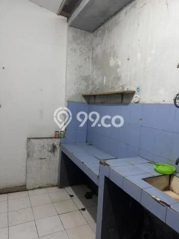 LOKASI STRATEGIS! Rumah di Rancasari, Akses ke Stasiun, 3 KT, LT 100m2m² Bangunan 80m2m² LOKASI STRATEGIS! Rumah di Rancasari, Akses ke Stasiun, 3 KT, LT 100m2m² Bangunan 80m2m²