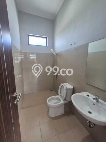 Rumah Luxury Modern Siap Huni di Buah Batu Bandung Rumah Luxury Modern Siap Huni di Buah Batu Bandung