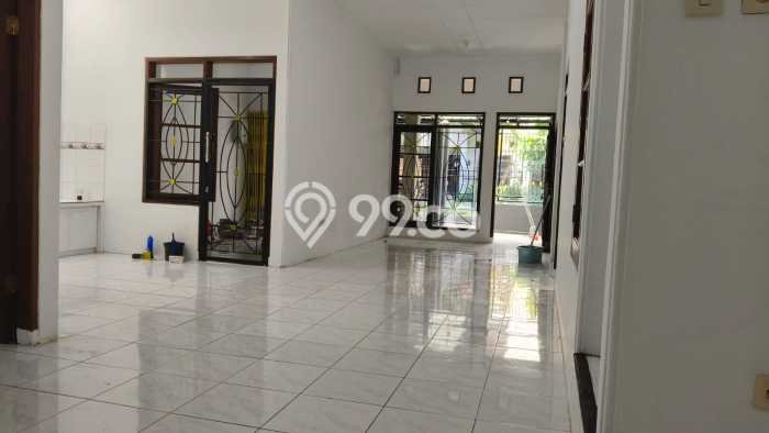Jual Rumah Modern 5 KT di Taman Kopo Indah, Bandung Jual Rumah Modern 5 KT di Taman Kopo Indah, Bandung