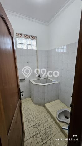 Jarang Ada! Rumah Sewa 4 Kamar Bagus Siap Huni BKR Jarang Ada! Rumah Sewa 4 Kamar Bagus Siap Huni BKR