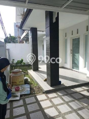 Siap Huni Rumah Mewah 4 Kamar di Regol Dekat ke Mana Pun Siap Huni Rumah Mewah 4 Kamar di Regol Dekat ke Mana Pun