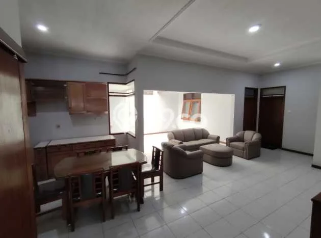 Rumah Cantik Siap Huni Di Batununggal Luas 120m2 Lokasi Strategis Rumah Cantik Siap Huni Di Batununggal Luas 120m2 Lokasi Strategis