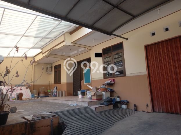 Rumah Luas Asri 6 KT Siap Huni di Tanah Mas Semarang Rumah Luas Asri 6 KT Siap Huni di Tanah Mas Semarang