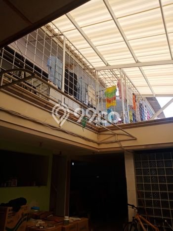 Rumah Luas Asri 6 KT Siap Huni di Tanah Mas Semarang Rumah Luas Asri 6 KT Siap Huni di Tanah Mas Semarang