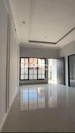 Rumah Luas Asri 3 KT Siap Pakai di Tanah Mas Semarang Rumah Luas Asri 3 KT Siap Pakai di Tanah Mas Semarang
