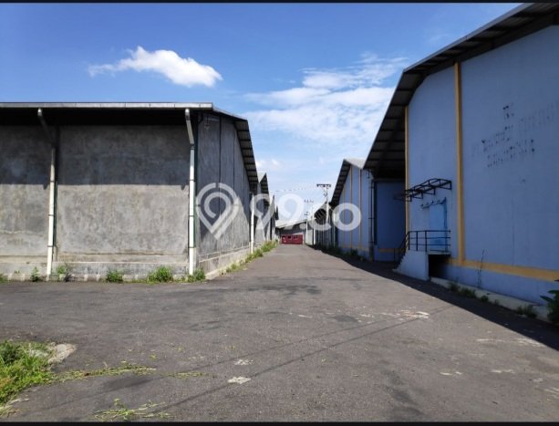 SENTRA BISNIS! Gudang Kawasan Semarang Barat, Luas 828m², Lokasi Premium SENTRA BISNIS! Gudang Kawasan Semarang Barat, Luas 828m², Lokasi Premium