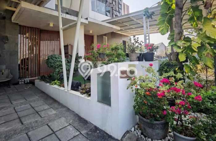 Dijual Rumah Mewah Exclusive di Wiyung, Surabaya Dijual Rumah Mewah Exclusive di Wiyung, Surabaya