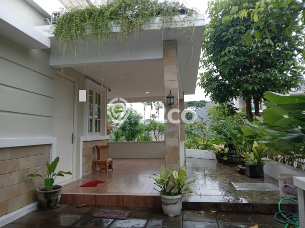 Rumah Eksklusif Dijual LT 218m2 di Wiyung, Surabaya Rumah Eksklusif Dijual LT 218m2 di Wiyung, Surabaya