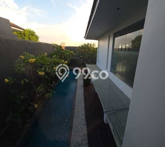 Rumah area Babatan, 3 KT, Dekat Pusat Kota, LT 600m2m² Bangunan 450m2m² Rumah area Babatan, 3 KT, Dekat Pusat Kota, LT 600m2m² Bangunan 450m2m²