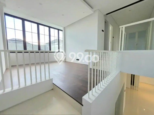 Rumah 4 KT 3 KM View Laut di Wiyung, Surabaya Rumah 4 KT 3 KM View Laut di Wiyung, Surabaya
