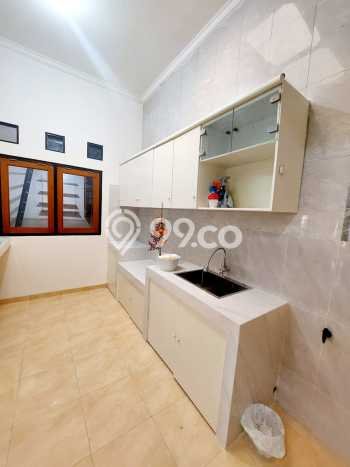 Rumah Modern Minimalis 3 KT Bisa Langsung Pindah di Wiyung Rumah Modern Minimalis 3 KT Bisa Langsung Pindah di Wiyung