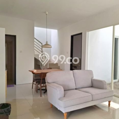 Rumah Bagus di Menganti, Gresik, Luas Tanah 99m2m², LB 142m2m² Rumah Bagus di Menganti, Gresik, Luas Tanah 99m2m², LB 142m2m²