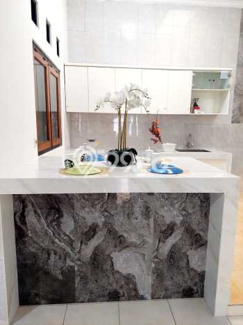 Rumah Modern Minimalis 3 KT Bisa Langsung Pindah di Wiyung Rumah Modern Minimalis 3 KT Bisa Langsung Pindah di Wiyung