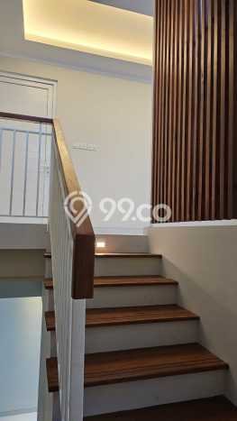 Jual Rumah Luas Megah Dengan View Eksklusif di Bintaro, Tangerang Selatan Jual Rumah Luas Megah Dengan View Eksklusif di Bintaro, Tangerang Selatan