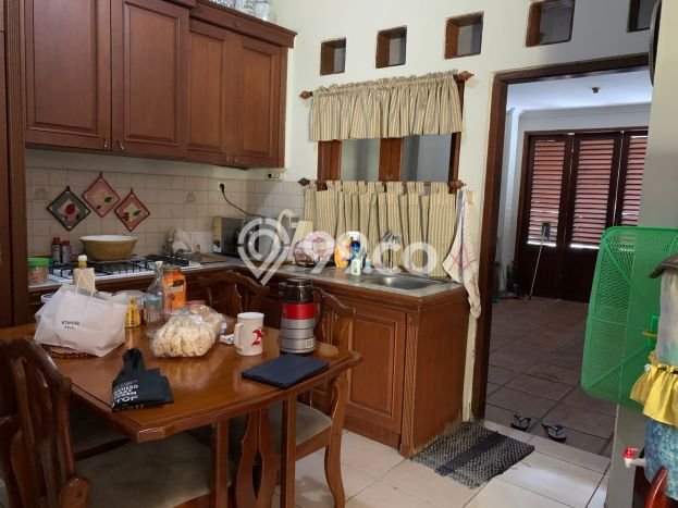 Rumah Mewah Siap Huni LT 260m2 di Kebayoran Baru, Jakarta Selatan Rumah Mewah Siap Huni LT 260m2 di Kebayoran Baru, Jakarta Selatan
