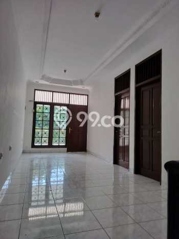 Rumah Modern Minimalis 4 KT Bisa Langsung Pindah di Kelapa Gading Rumah Modern Minimalis 4 KT Bisa Langsung Pindah di Kelapa Gading