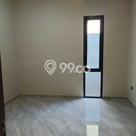 For Sale Rumah Mewah Exclusive di Tandes, Surabaya For Sale Rumah Mewah Exclusive di Tandes, Surabaya