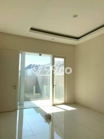 Rumah Elit Modern Siap Huni di Citraland Surabaya Rumah Elit Modern Siap Huni di Citraland Surabaya