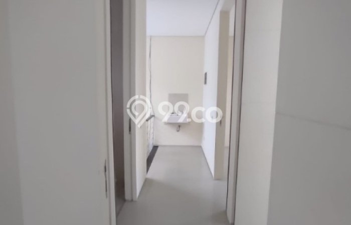 Disewakan! Rumah 4 Kamar Tidur &
2 Kamar Mandi di Citraland, Surabaya Disewakan! Rumah 4 Kamar Tidur &
2 Kamar Mandi di Citraland, Surabaya