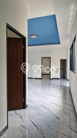 Rumah Modern Minimalis 3 Kamar Bisa Langsung Pindah di Semarang Tengah Rumah Modern Minimalis 3 Kamar Bisa Langsung Pindah di Semarang Tengah