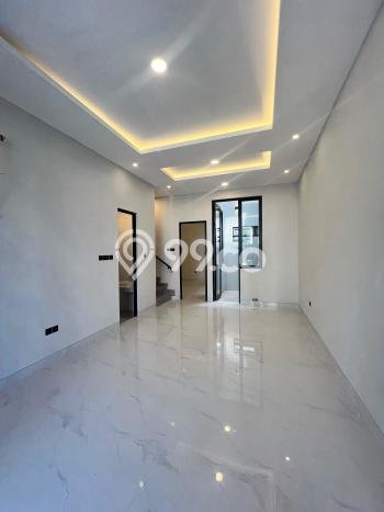 For Sale Rumah Mewah Exclusive di Wiyung, Surabaya For Sale Rumah Mewah Exclusive di Wiyung, Surabaya