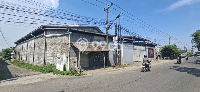 Gudang Dijual di Pakal LT 1016m2, LB 700m2 untuk Investasi Gudang Dijual di Pakal LT 1016m2, LB 700m2 untuk Investasi