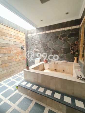 Dijual Rumah Eksklusif 2 KT di Buah Batu, Bandung Dijual Rumah Eksklusif 2 KT di Buah Batu, Bandung